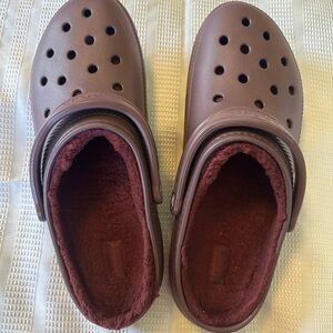 Men’s Maroon Fuzzy Crocs